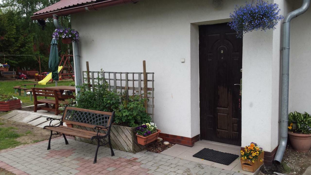 Pokoje Goscinne Renata Knitter Komnino Exterior photo